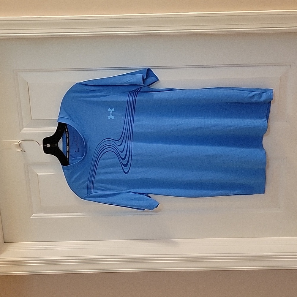 Under Armour medium blue heat wear fitted medium